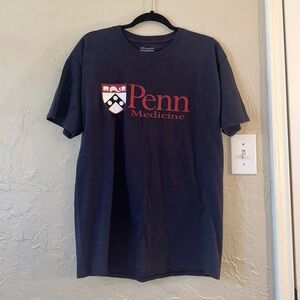 University of Pennsylvania Champion 100% Cotton Short Sleeve T-Shirt Large